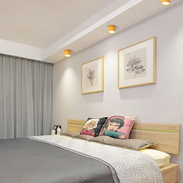 Minimalistyczna lampa sufitowa z LED-owym blaskiem