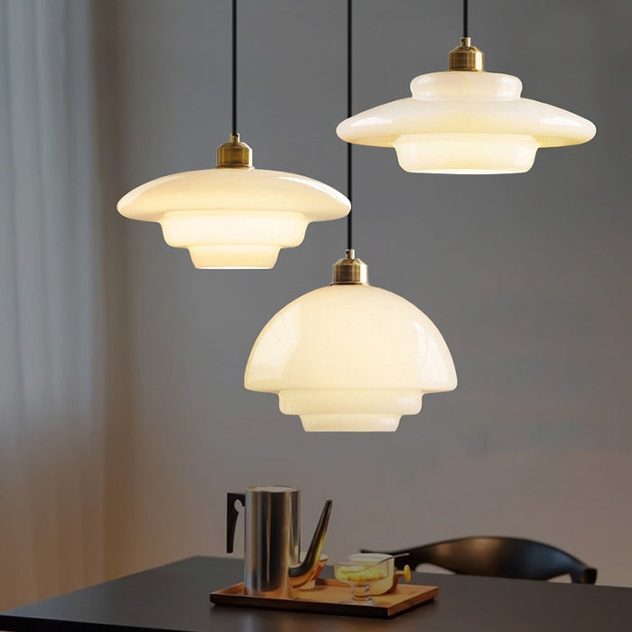 Przepełniona elegancją lampa szklana!