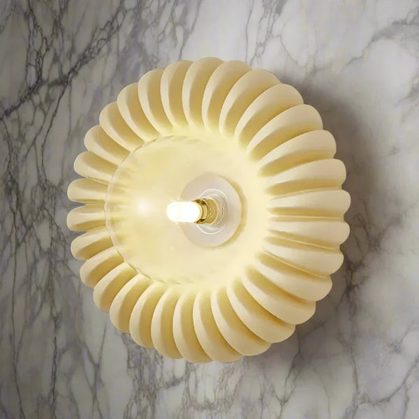 Designerska Lampa Ścienna z Żywicy Kreativ do Sypialni