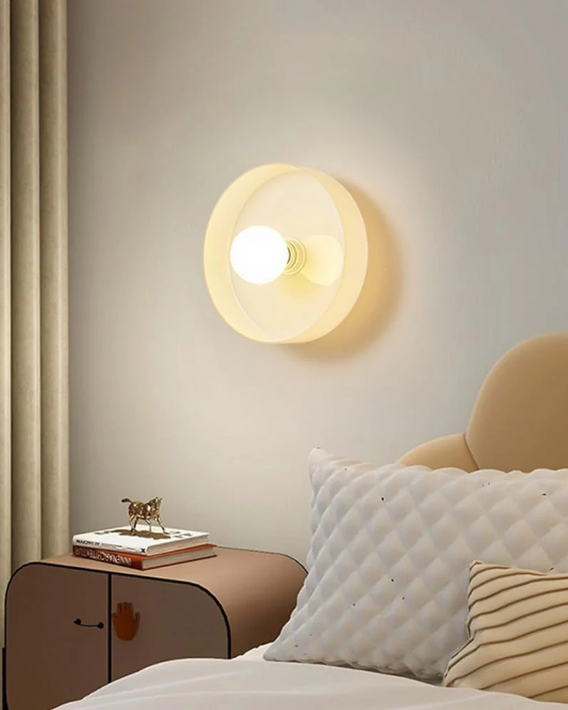 Artystyczna Lampa Dekoracyjna Łącząca Sztukę i Światło