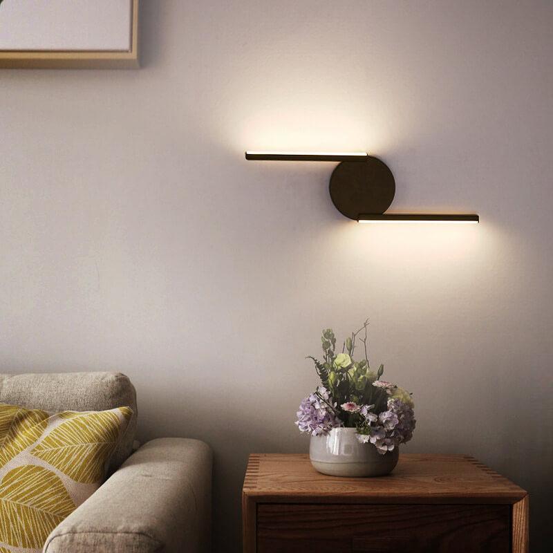 Zakrzywiona Lampa Ścienna z Aluminium w Nowoczesnym Stylu