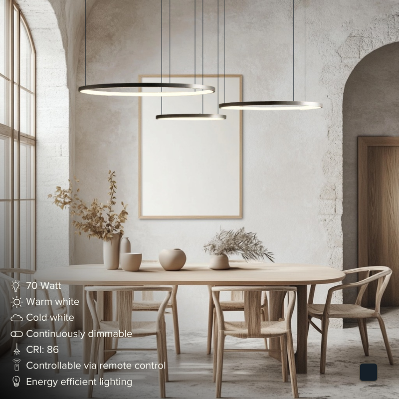 Lampa sufitowa o subtelnym, okrągłym kształcie