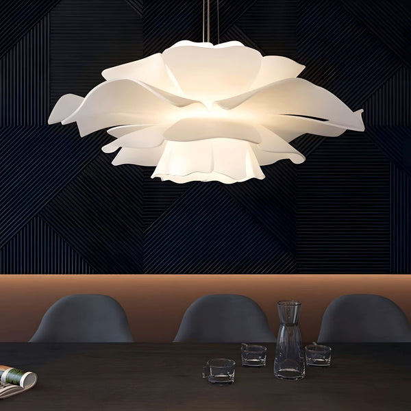 Skandynawska Lampa Sufitowa LED z Kwiatowym Motywem