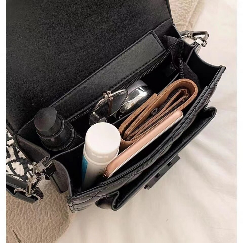 Wyrafinowana Torebka Crossbody z Regulowaną Rączką