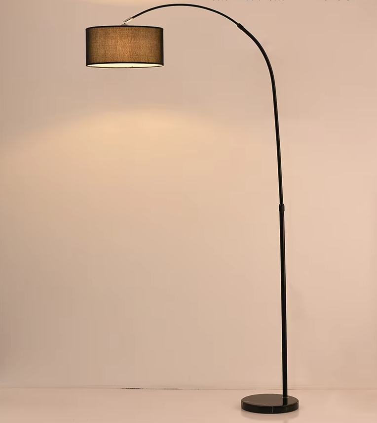 Luksusowa lampa podłogowa z aluminium idealna do stylowego salonu!