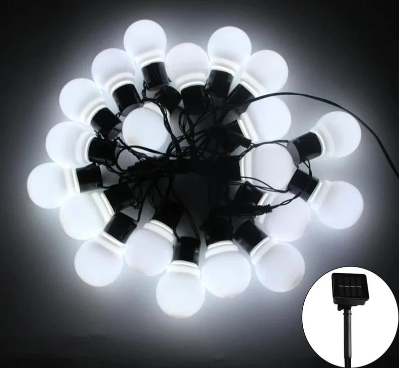 Elegancka girlanda LED, która rozświetli każdą przestrzeń na świeżym powietrzu!