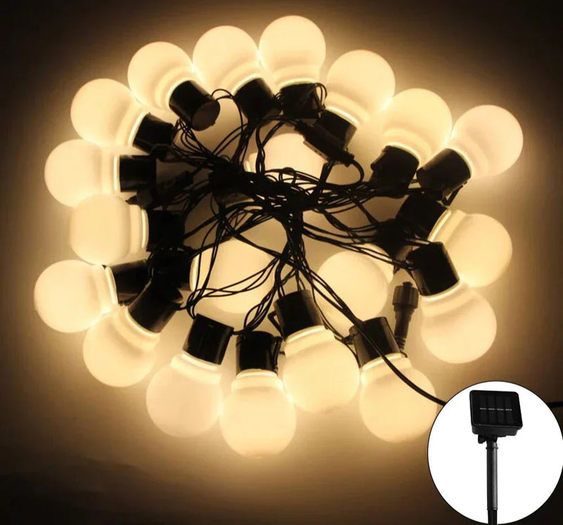 Elegancka girlanda LED, która rozświetli każdą przestrzeń na świeżym powietrzu!