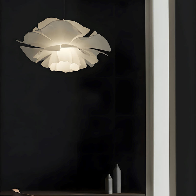 Skandynawska Lampa Sufitowa LED z Kwiatowym Motywem