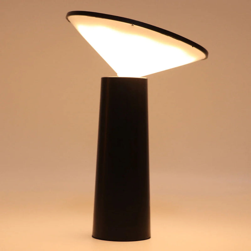 Nowoczesna lampa z regulowanym blaskiem