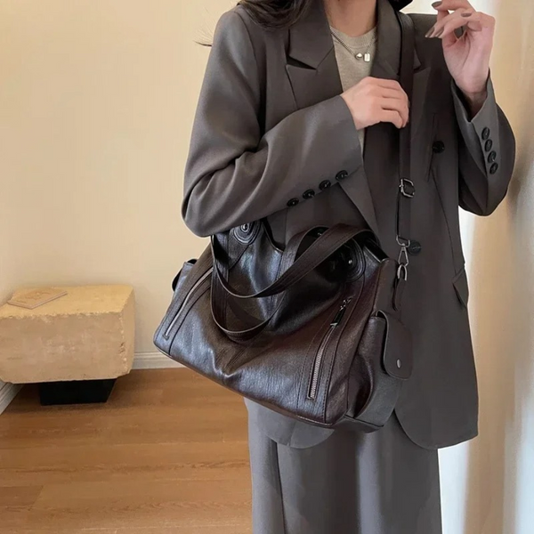 Torebka Amber z nutą nowoczesnej elegancji