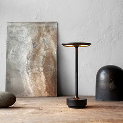 Designerska Lampa LED Tworząca Klimatyczne Światło