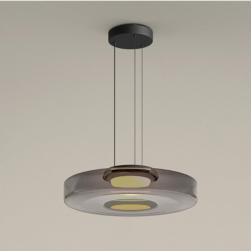 Szklane lampy, które definiują elegancję!