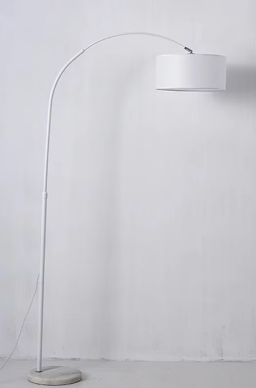 Luksusowa lampa podłogowa z aluminium idealna do stylowego salonu!