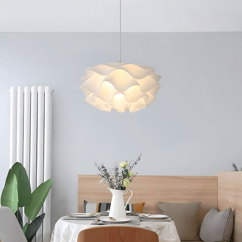 Skandynawska Lampa Sufitowa LED z Kwiatowym Motywem