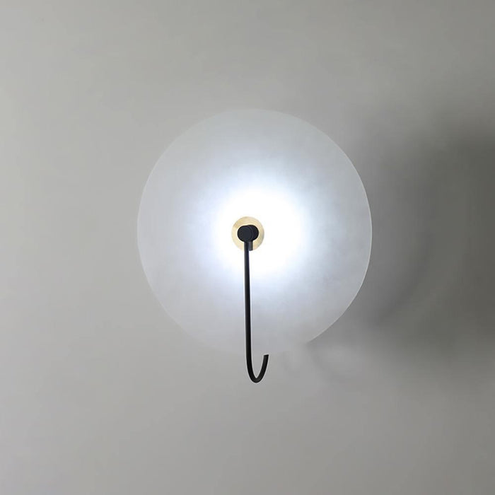 Alabastrowa Lampa LED na Ścianę – Elegancja i Spokój w Świetle