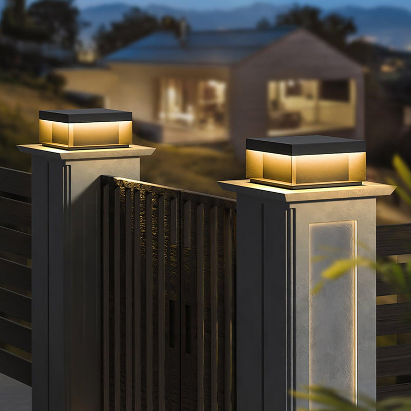 Stylowa zewnętrzna lampa solarna z matowym akrylowym kloszem