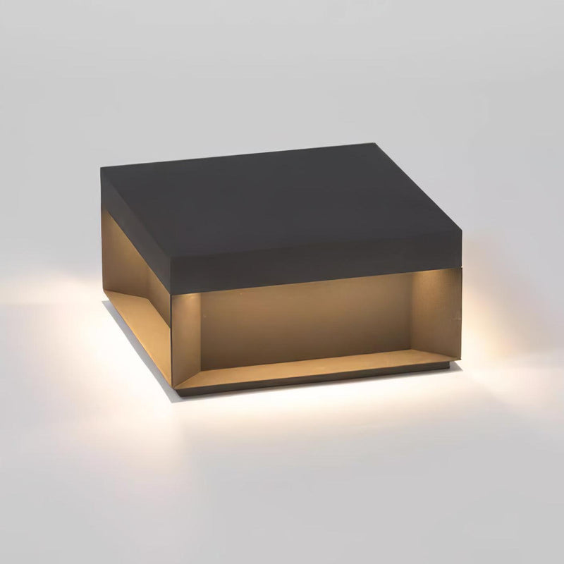 Stylowa zewnętrzna lampa solarna z matowym akrylowym kloszem
