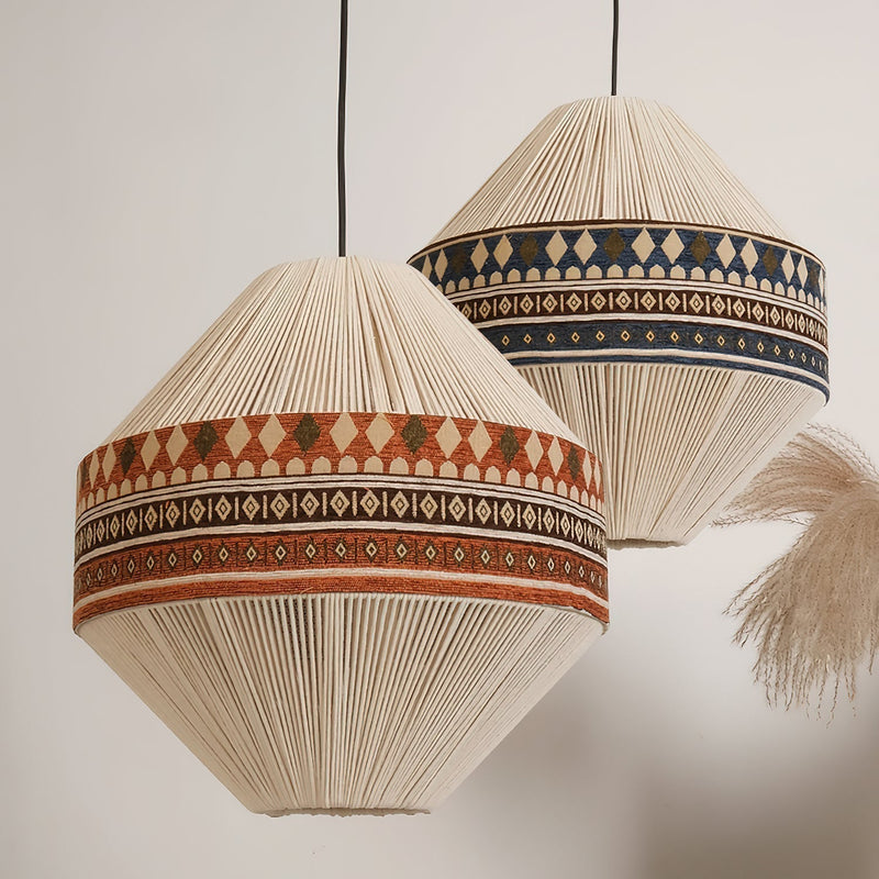 Stylowa Lampa Wisząca z Elementami Boho Artystyczny Design i Subtelne Światło