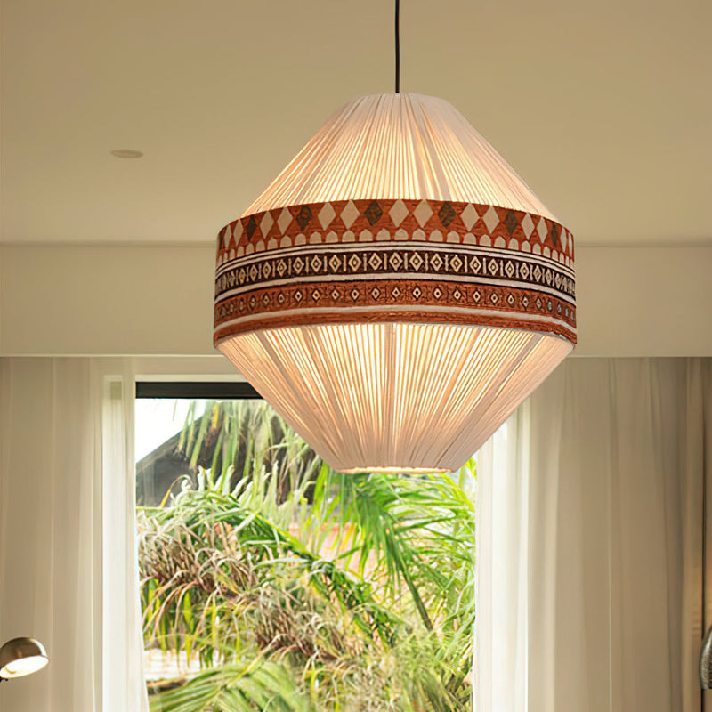 Stylowa Lampa Wisząca z Elementami Boho Artystyczny Design i Subtelne Światło