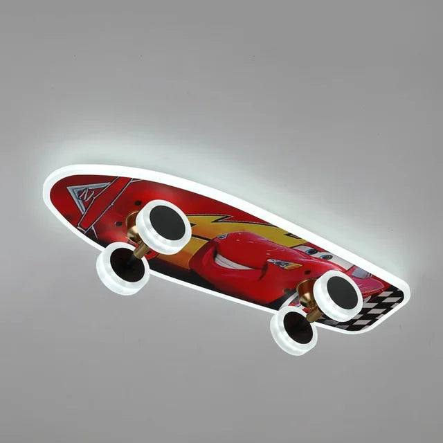 Ekskluzywna deskorolka z efektownym oświetleniem