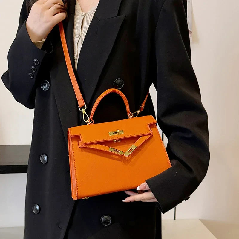 Elegancka Torebka ze Skóry Naturalnej z Funkcją Crossbody i Klasycznym Szykiem