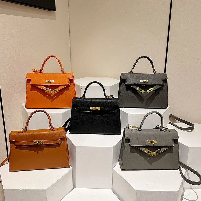 Elegancka Torebka ze Skóry Naturalnej z Funkcją Crossbody i Klasycznym Szykiem