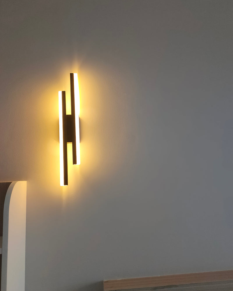 Stylowa Lampa LED na Ścianę dla Minimalistycznych Przestrzeni
