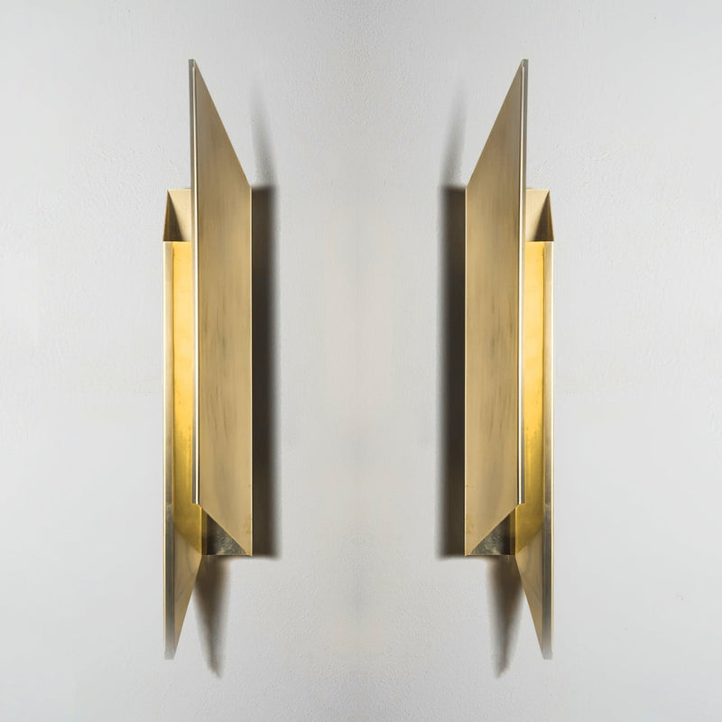 Minimalistyczna Lampa Ścienna z Designerskim Akcentem