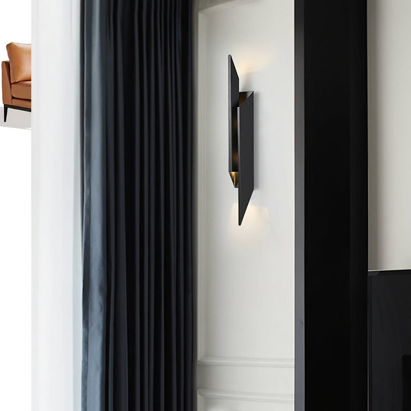 Minimalistyczna Lampa Ścienna z Designerskim Akcentem