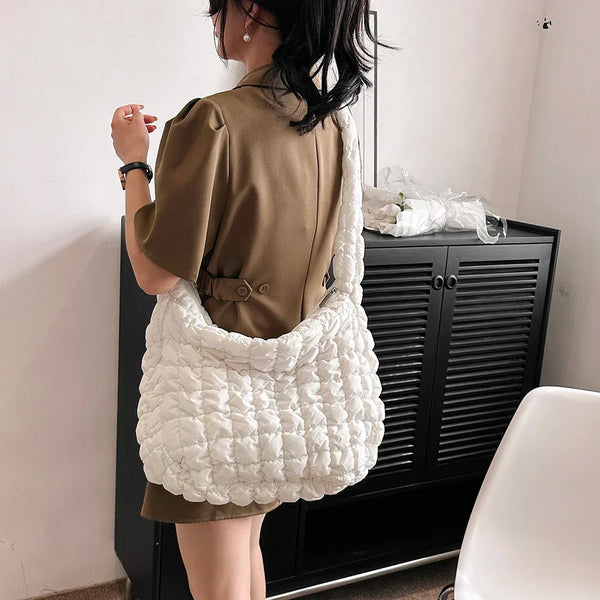 Praktyczna torba crossbody do noszenia na ramieniu