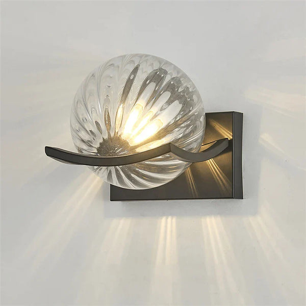 Elegancka lampa ścienna z technologią LED