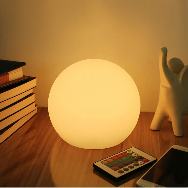 Nowoczesna, kolorowa lampa stołowa bez kabla