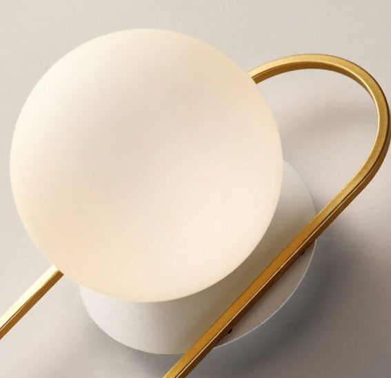 Skandynawska Lampa Ścienna – Harmonia i Prostota