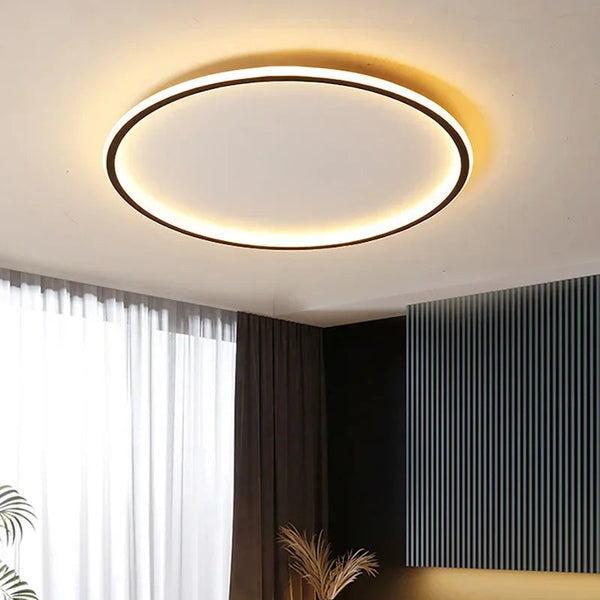 Stylowa lampa sufitowa o minimalistycznym, skandynawskim wyglądzie