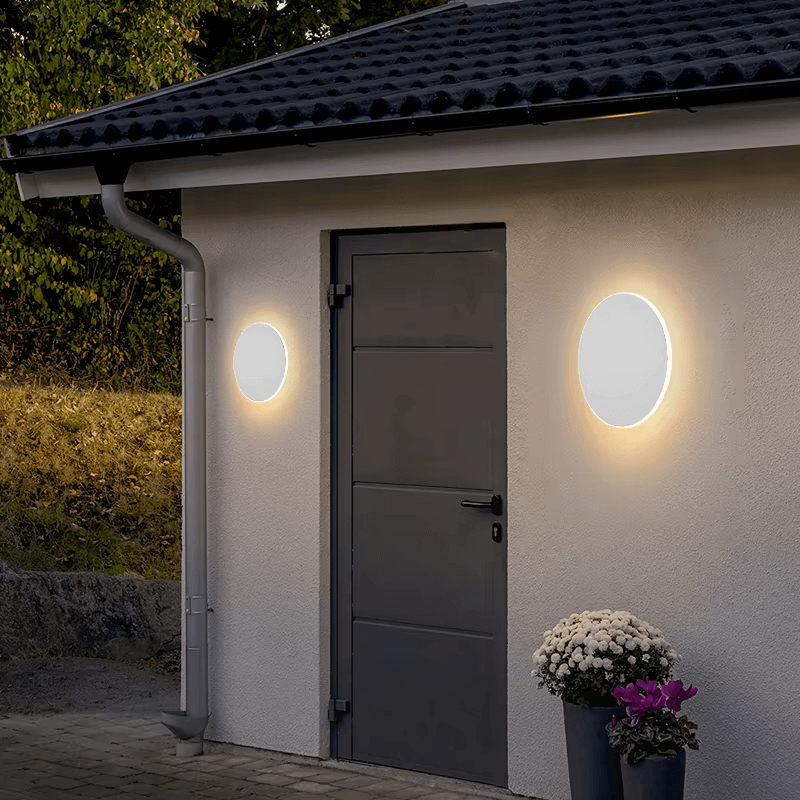 Stylowa lampa elewacyjna z serii Onyx
