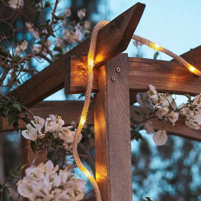 Nastrojowa iluminacja dla ogrodowych chwil