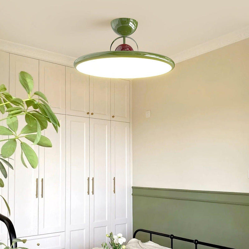 Lampa pełna blasku i wyrafinowanego stylu
