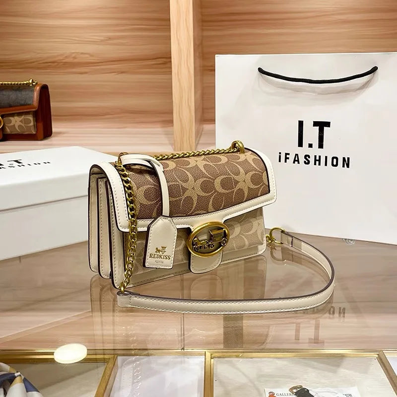 Mini Torebka Camira z Kontrastowymi Kolorami – Elegancja na Co Dzień