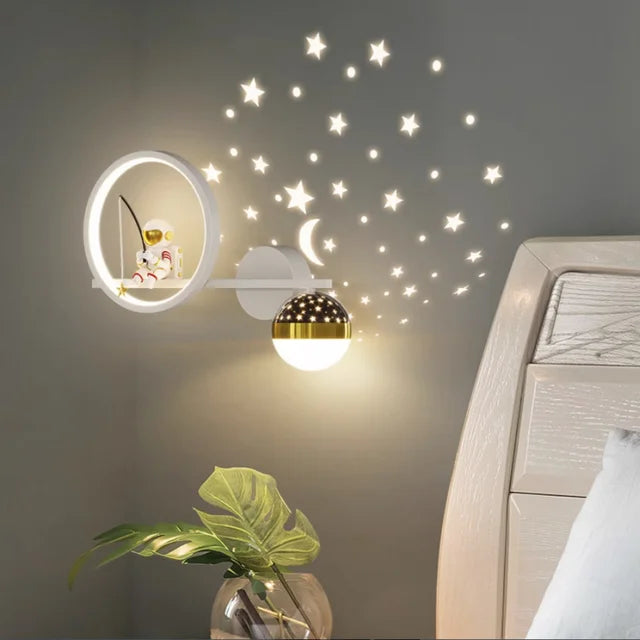 Stylowa Lampa Ścienna dla Najmłodszych