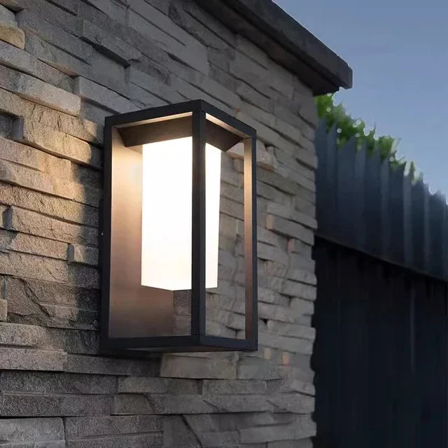 Elegancka lampa ścienna LED o nowoczesnym designie