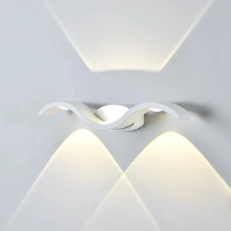 Designerska Lampa Ścienna z Technologią LED