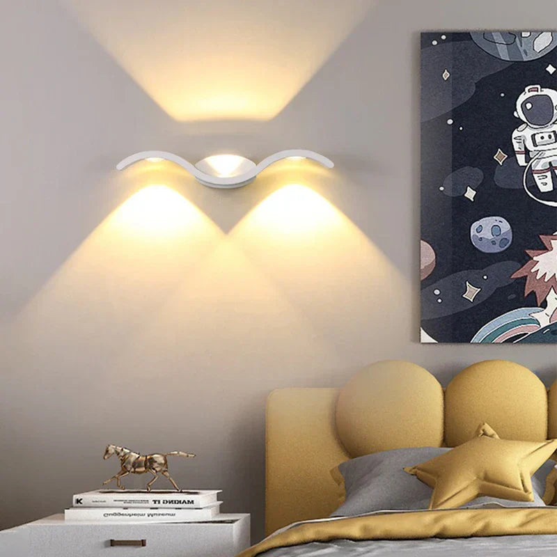 Designerska Lampa Ścienna z Technologią LED
