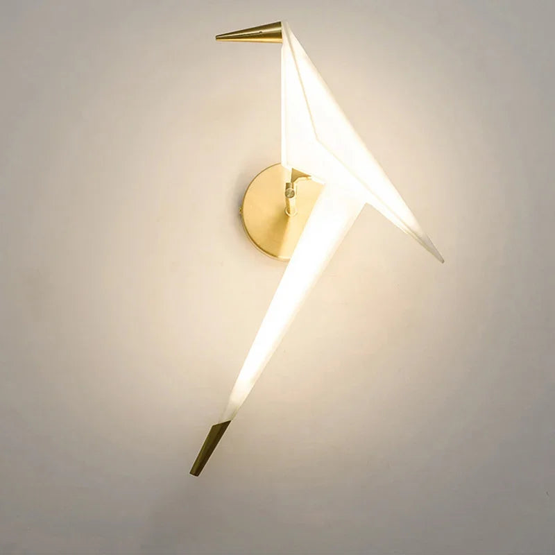 Nietypowa Kinkietowa Lampa Ścienna z Motywem Kranu i Papieru