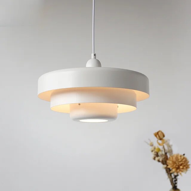 Nowoczesna lampa wisząca o eleganckim wyglądzie