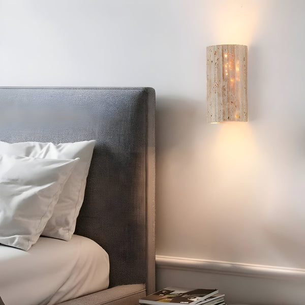 Lampa ścienna z naturalnego kamienia dla stylowego wnętrza