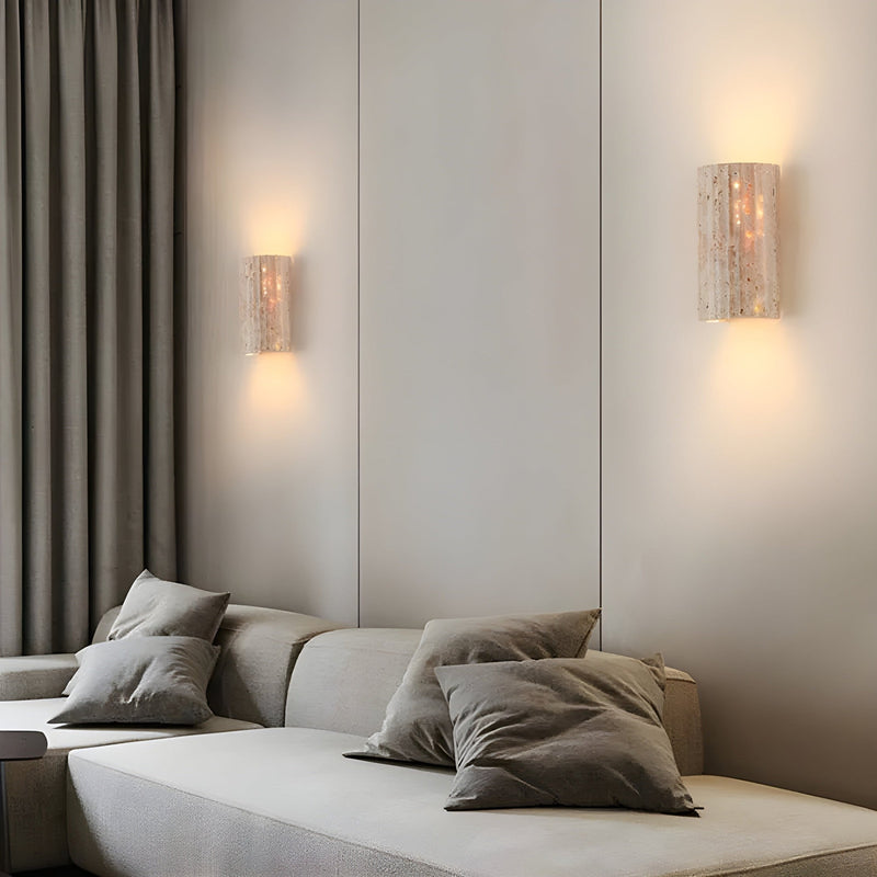Lampa ścienna z naturalnego kamienia dla stylowego wnętrza