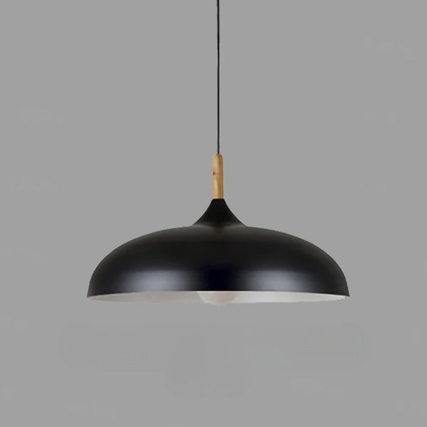 Wytrzymała dębowa lampa sufitowa zapewniająca ponadczasowe oświetlenie