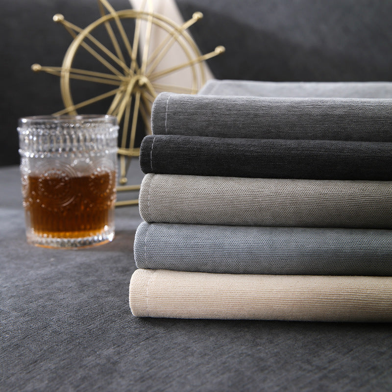 Praktyczna pokrywa chroniąca przed zwierzęcymi włosami