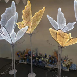 Lampa Sufitowa Wzór Elegancka Dekoracja Z Wiszącymi Motylami