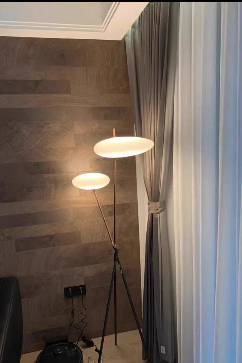 Nordycka lampa stojąca LED nowoczesny minimalizm w Twoim wnętrzu!